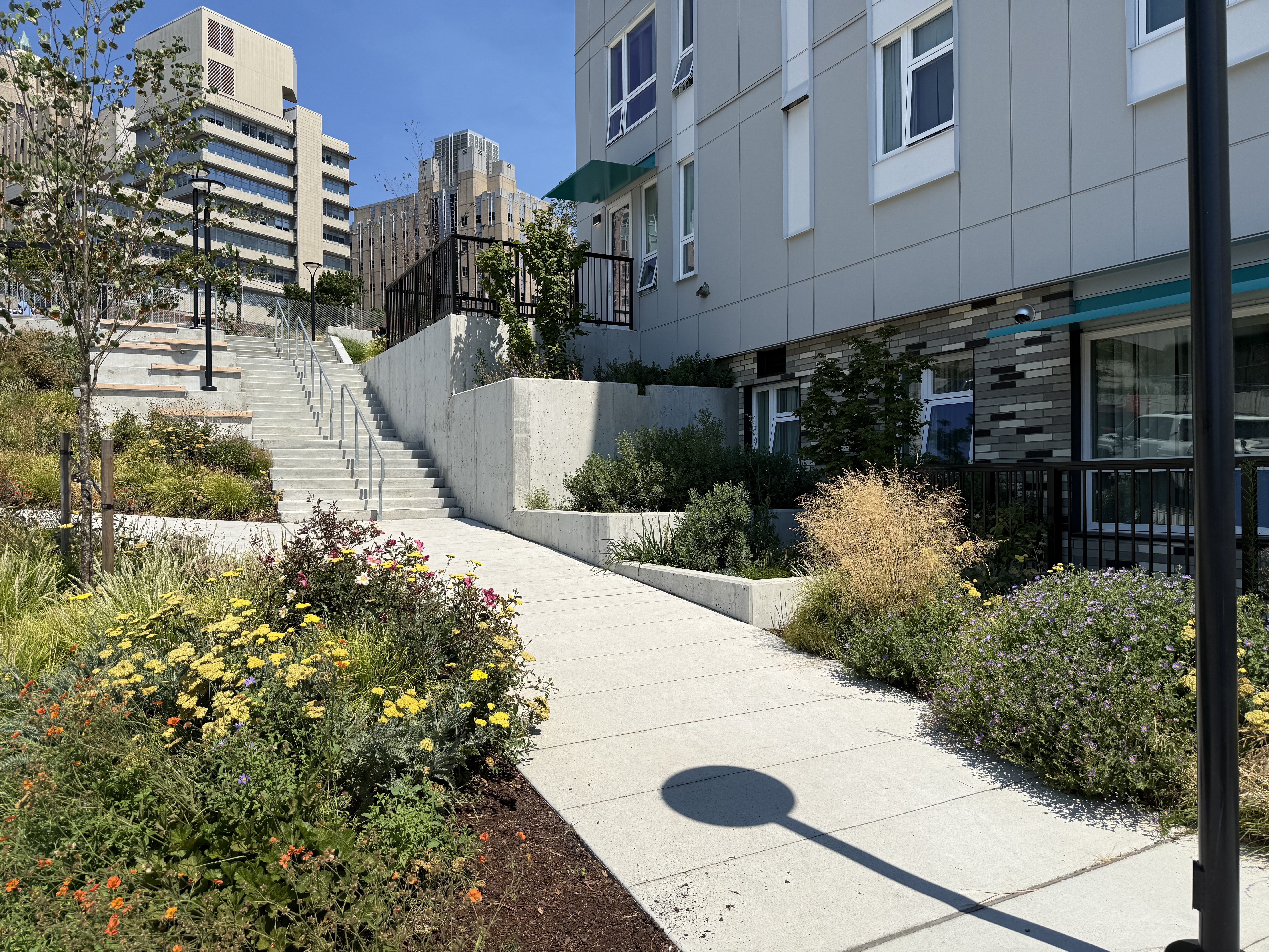 Sawara development concrete retaining wall construction